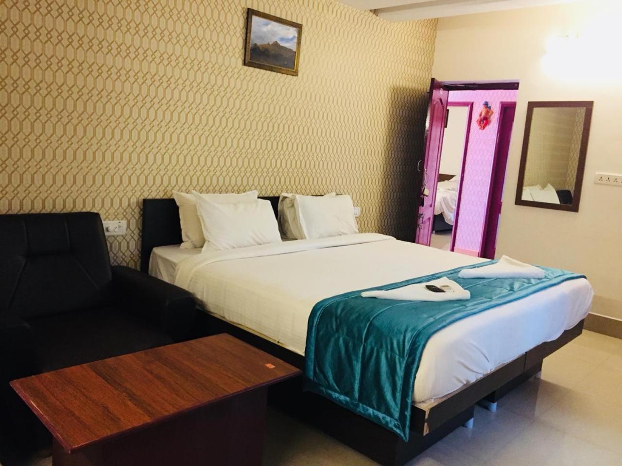 Arunaalaya Residency Hotel Tiruvannāmalai Esterno foto